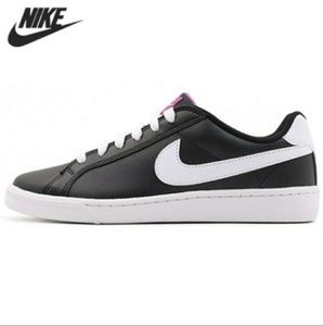 Nike Majestic Sneakers